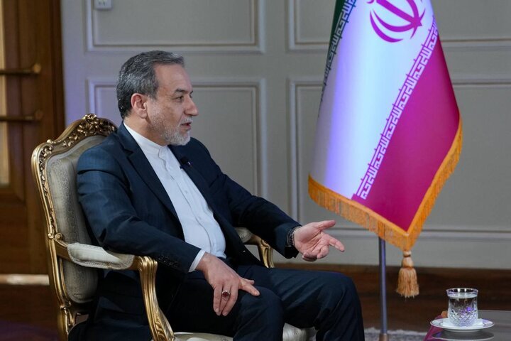 مذاکره‌ای با آمریکا در جریان نیست/ایران وعمان برای تنگه تصمیم می‌گیرند