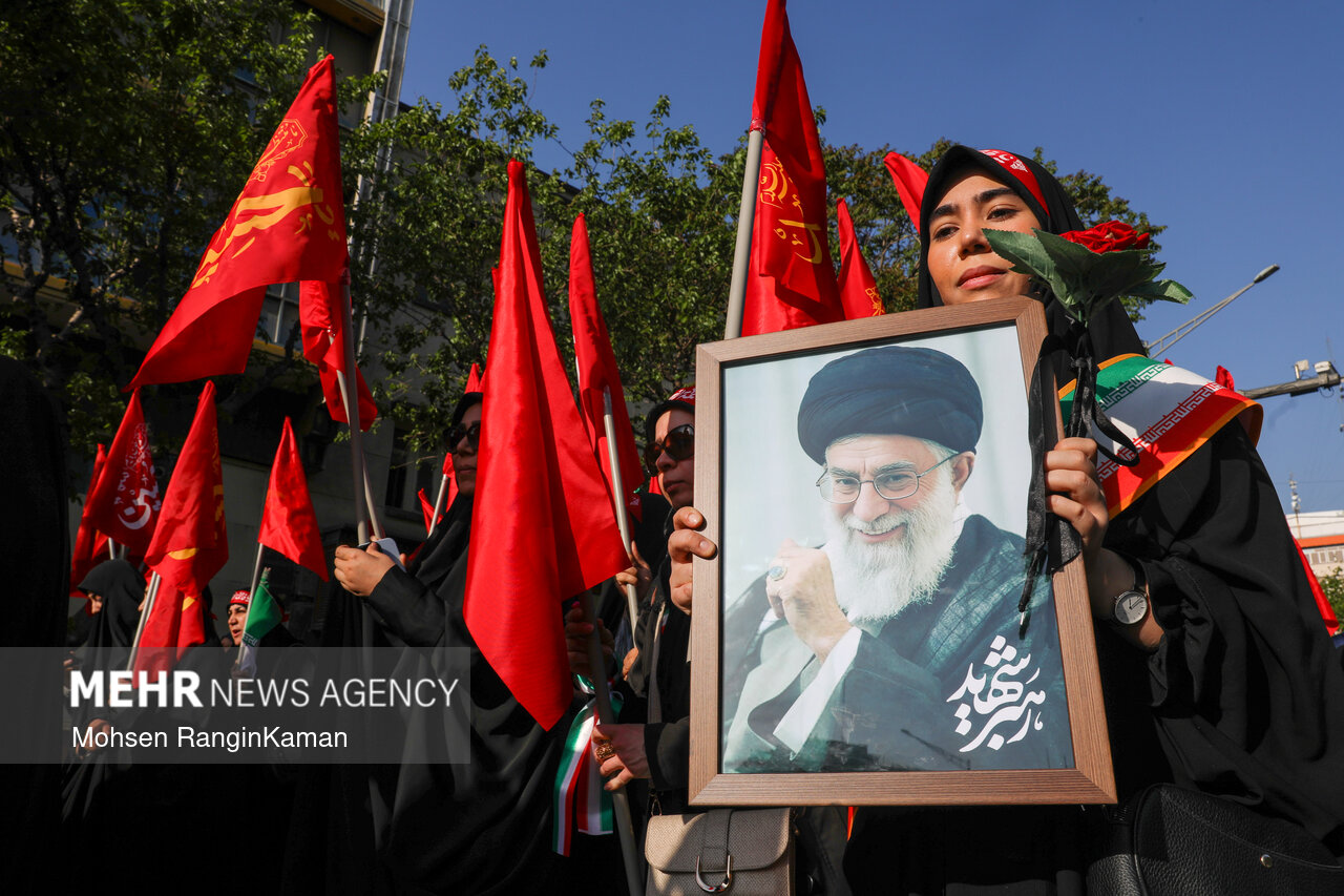 اجتماع بزرگ «دختران جان‌فدای ایران» - ۶