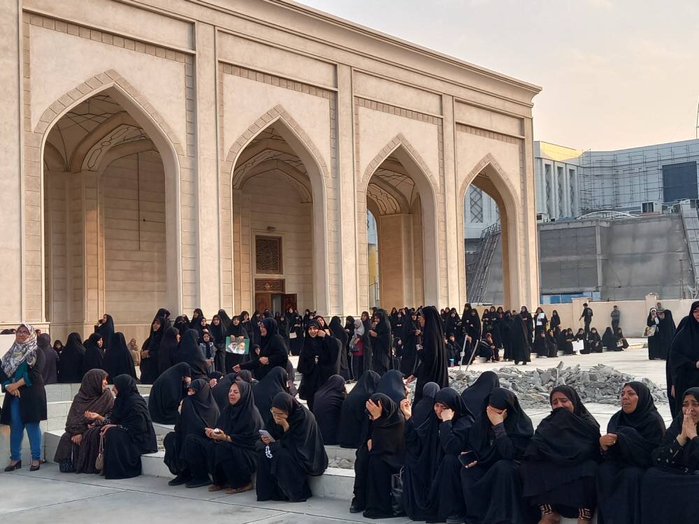اجتماع خودجوش بانوان هرمزگانی در پی شهادت ولی امر مسلمین