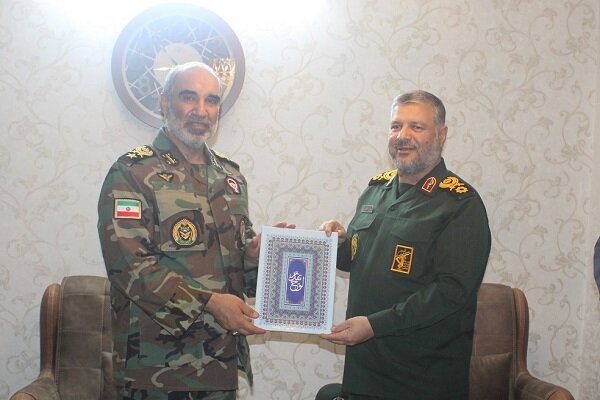امیر جهانشاهی: اتحاد ارتش و سپاه یکی از مهمترین مولفه های اقتدار نظام است