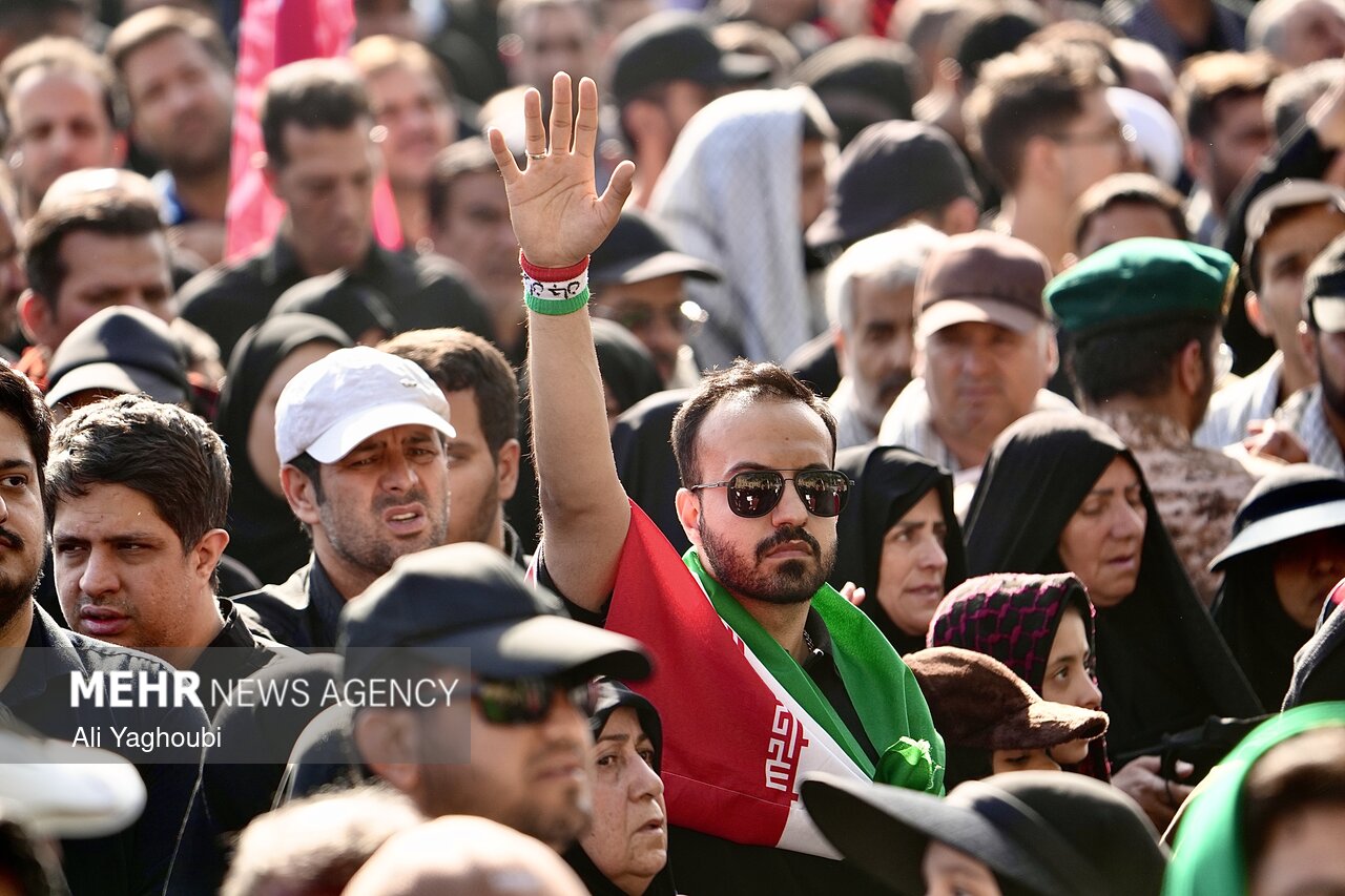 ایران، تداوم مهری است که مرزها را کمرنگ می‌کند