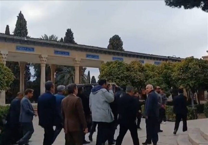 پیکر عبدالمجید ارفعی در حافظیه به خاک سپرده شد
