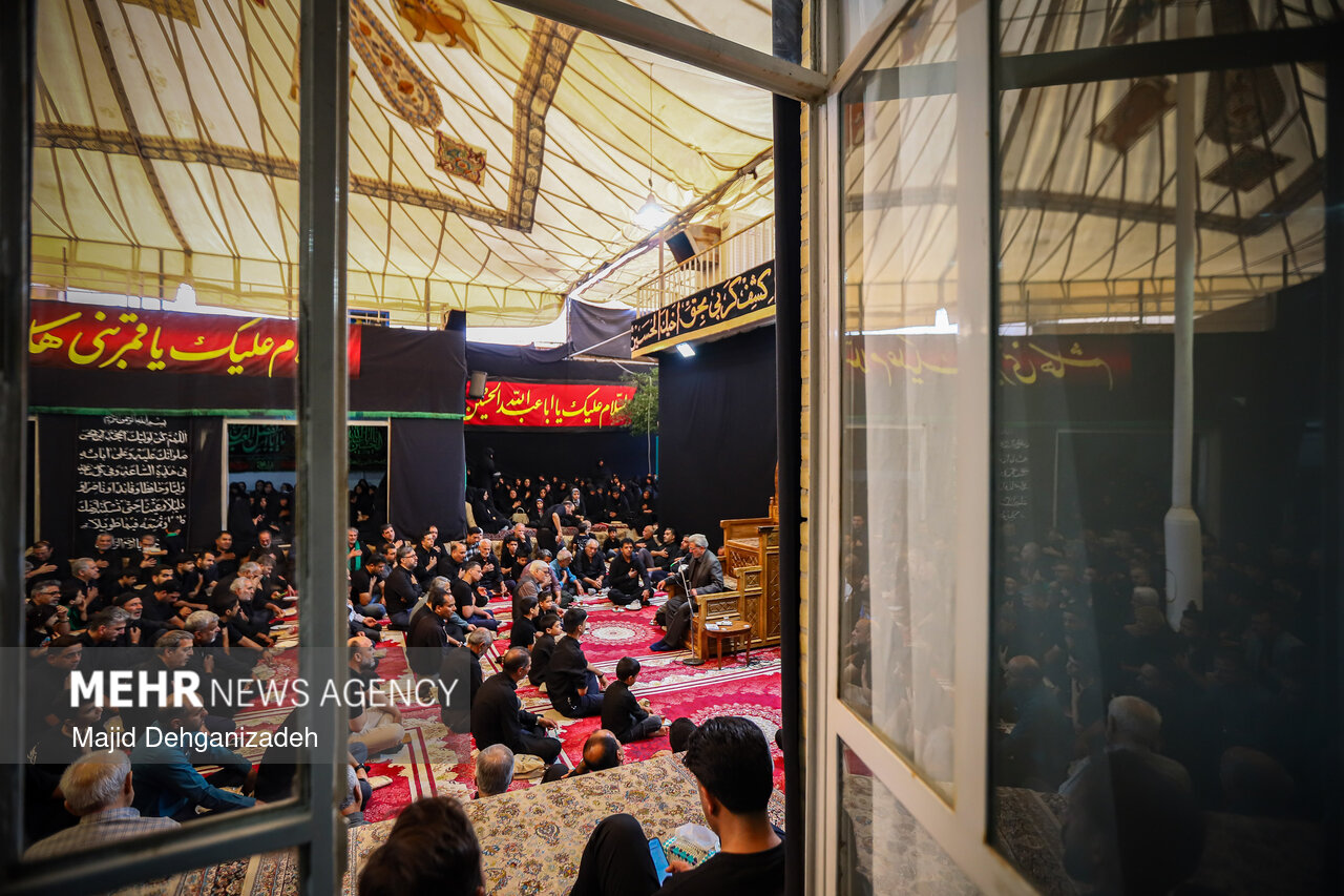 آیین روضه خوانی سنتی در «خانه ملک ثابت» یزد