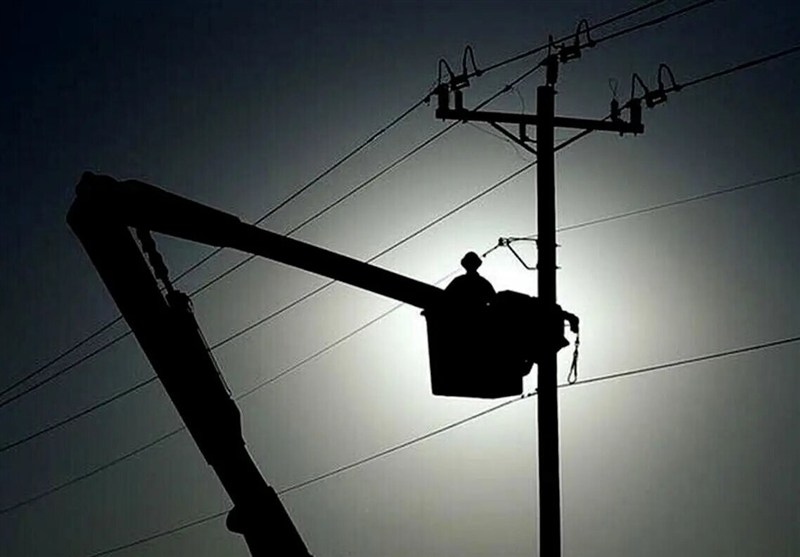 آسیب به دکل انتقال برق در البرز/ تلاش برای وصل مجدد برق کرج