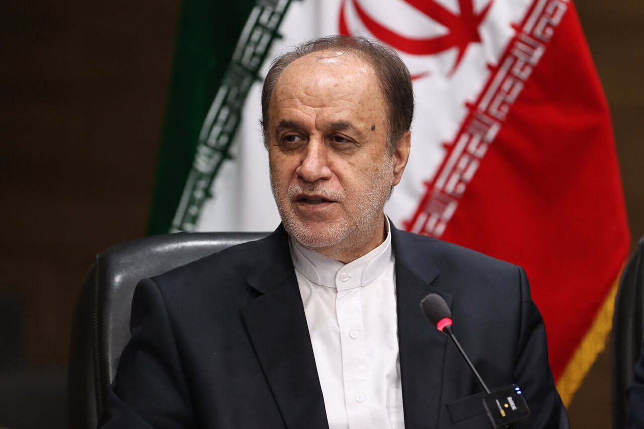 حاجی‌بابایی: ای‌کاش ایران یکپارچه روایت می‌شد