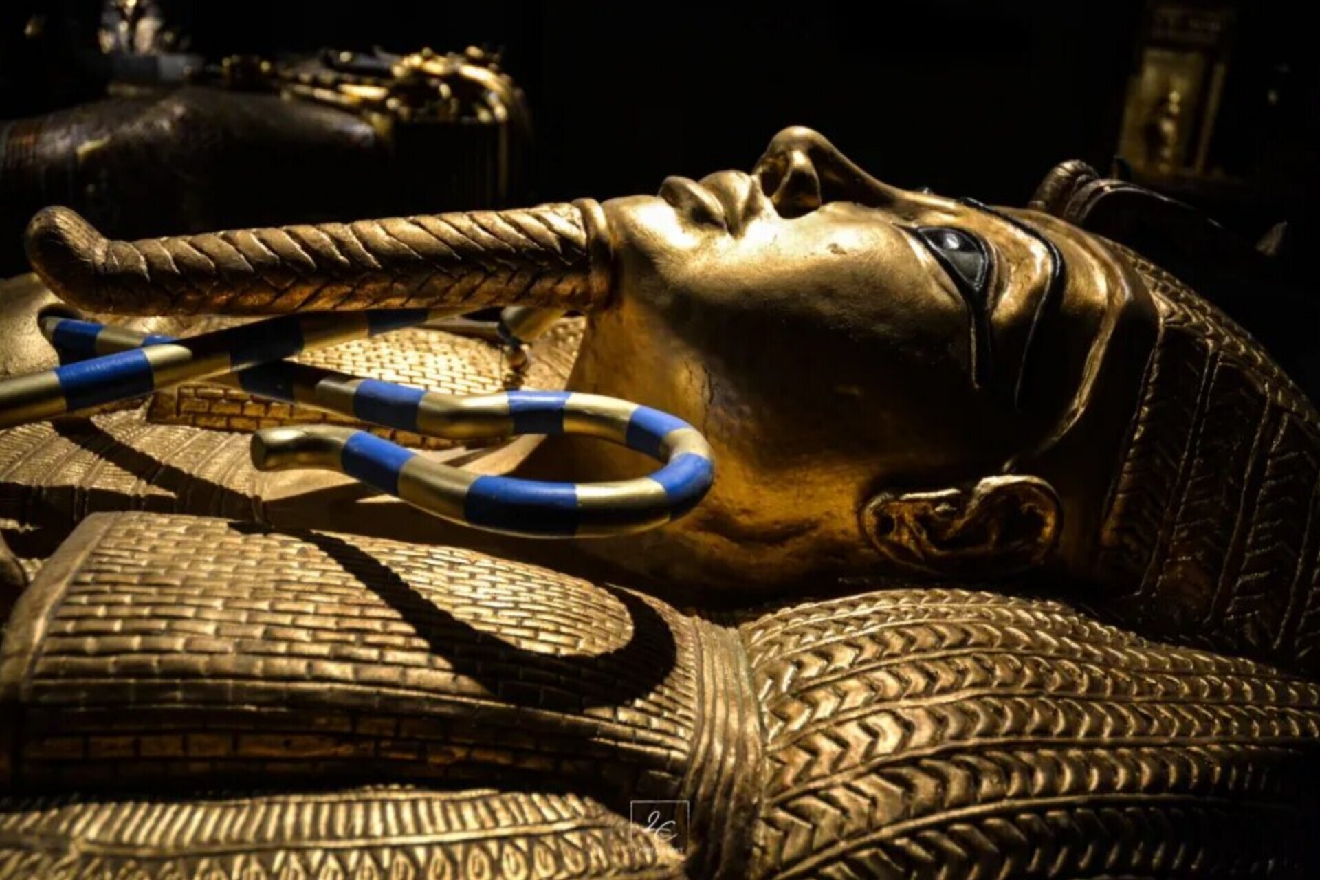 شبح "ویترویوس" زیر پای شهروندان مدرن. کشف معبدی که تاریخ را بازنویسی می کند! / پایان دو هزار سال انتظار برای معجزه