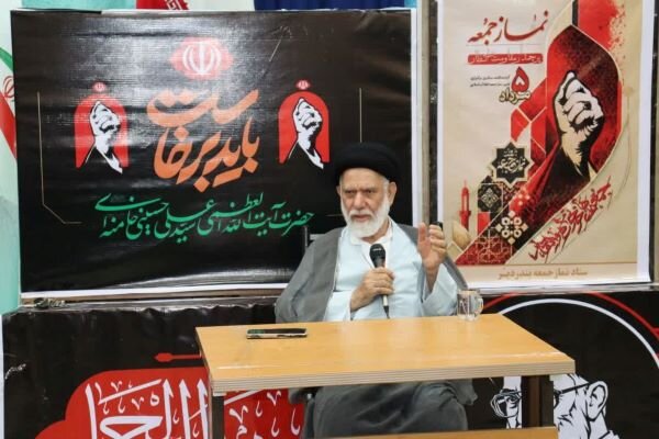 امام جمعه دیّر:  نمازجمعه یکی از بزرگ‌ترین برکات انقلاب است