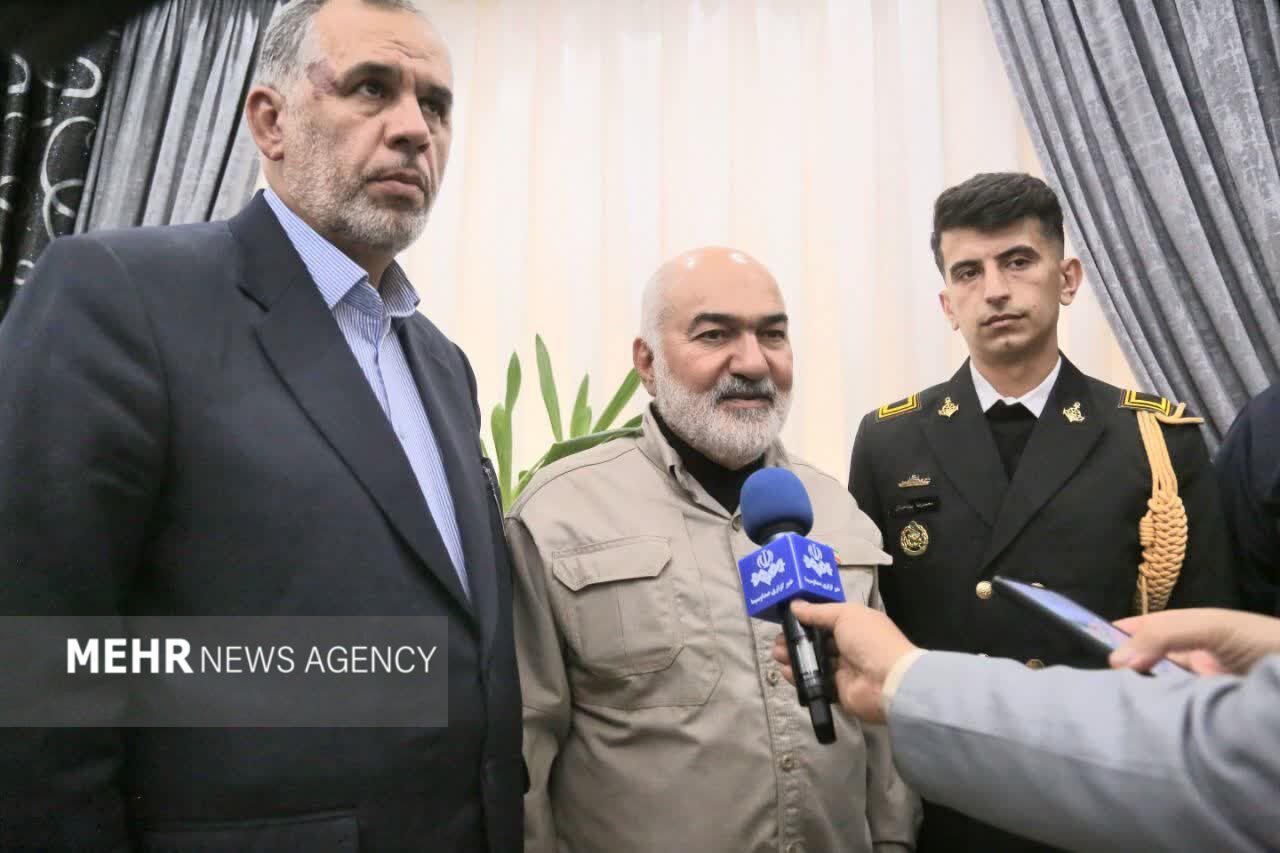 افسر خوزستانی بازمانده از ناوچه دنا مورد تقدیر قرار گرفت