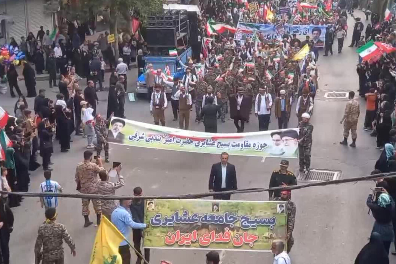 رژه باشکوه عشایر در رزمایش بزرگ «جان‌فدایان» در ساری
