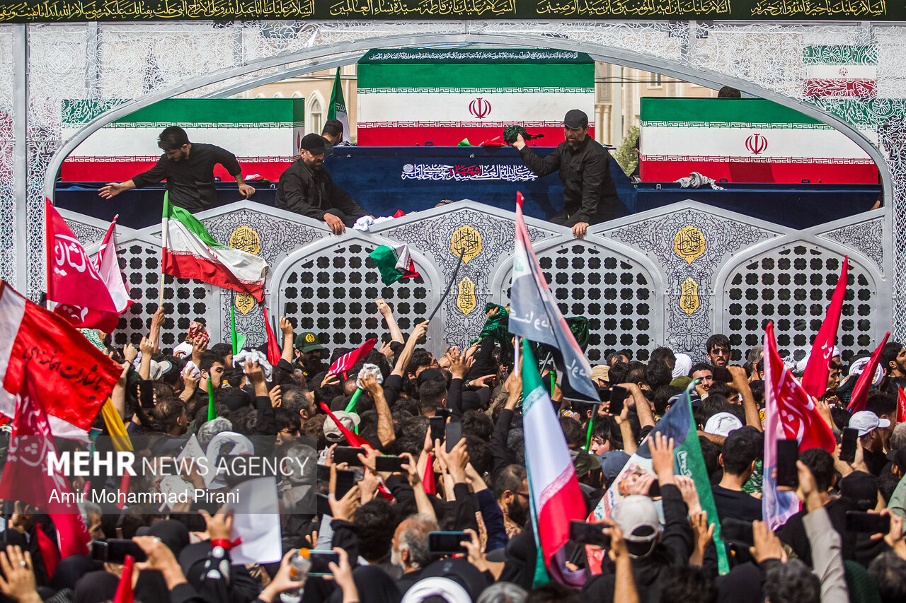 بدرقه امام خامنه‌ای، هزینه‌ی شیعه را برای دشمن «غیرقابل تصور» می‌کند