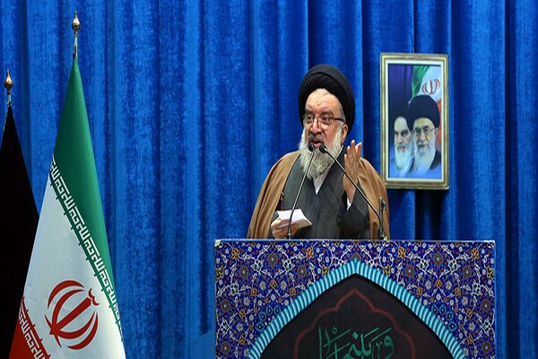 آیت الله خاتمی: مهدویت محور وحدت مسلمانان و قدرت انقلاب اسلامی است