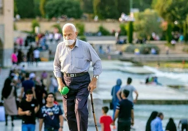 سالمندان در ایران زیر چتر قانون مشخصی نیستند