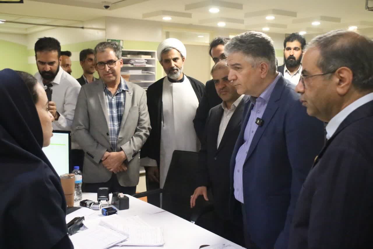 بازدید معاون درمان وزارت بهداشت از ظرفیت‌های درمانی یزد