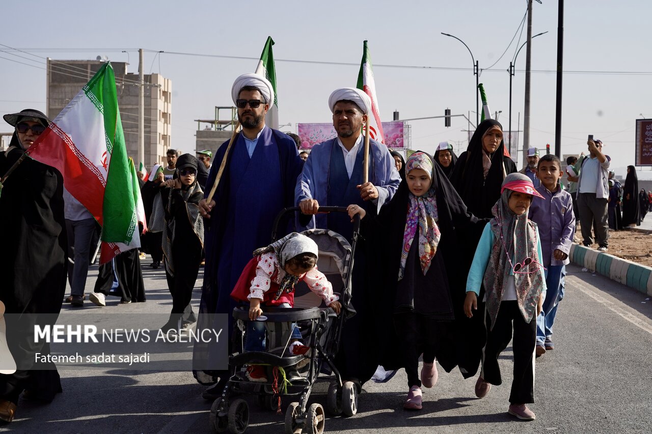 همایش بزرگ پیاده روی خانوادگی در کرمان