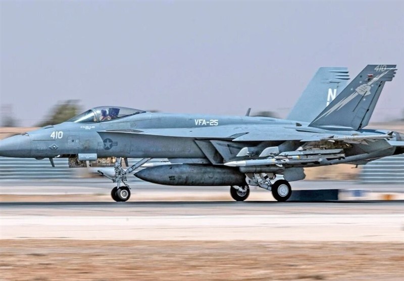 آسیب مرموز به جنگنده F/A-18 نیروی دریایی آمریکا