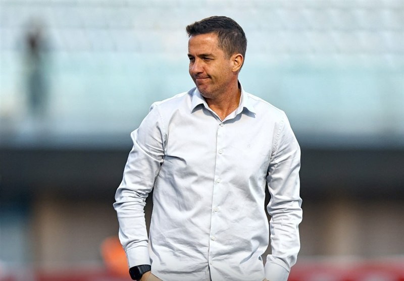 اوسمار: کم‌کاری نمی‌کنیم؛ هواداران ما را رها نکنند/ لیگ امسال عجیب است