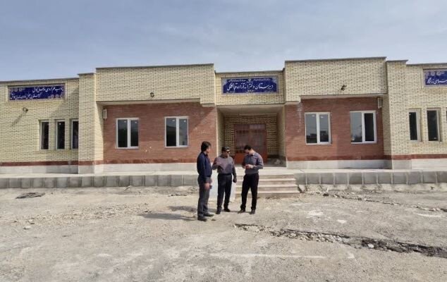 سلیمانی: پروژه‌های آموزشی بخش مرکزی تنگستان آماده بهره‌برداری می چشوند