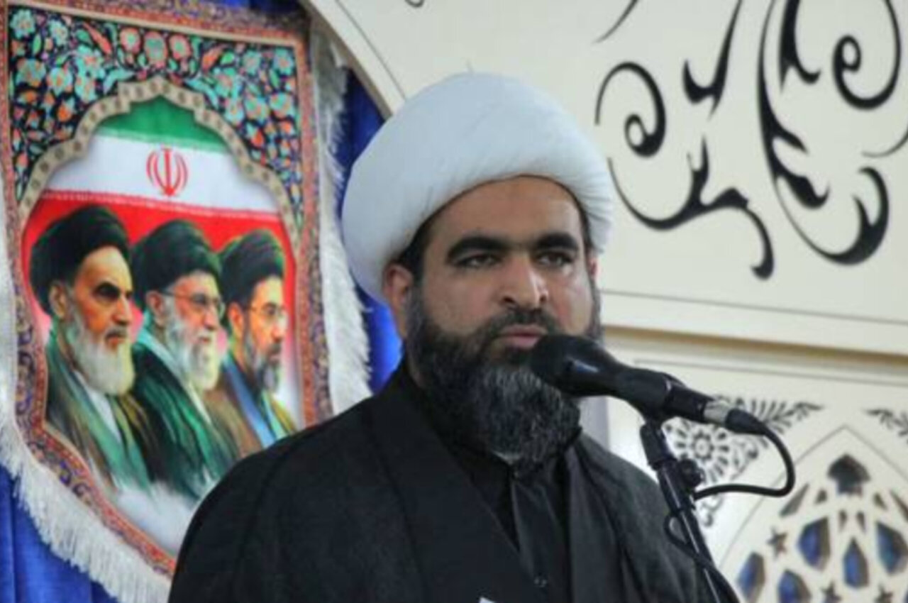 امام جمعه رودان: تهدید دشمن نشانه درماندگی آنها است
