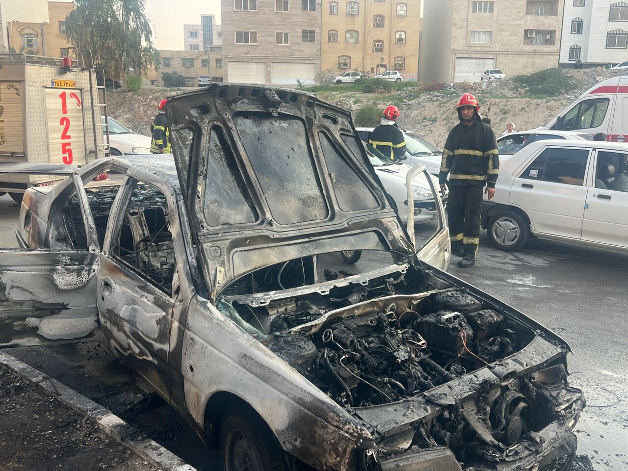 یک مصدوم در پی حریق خودرو در بندرعباس