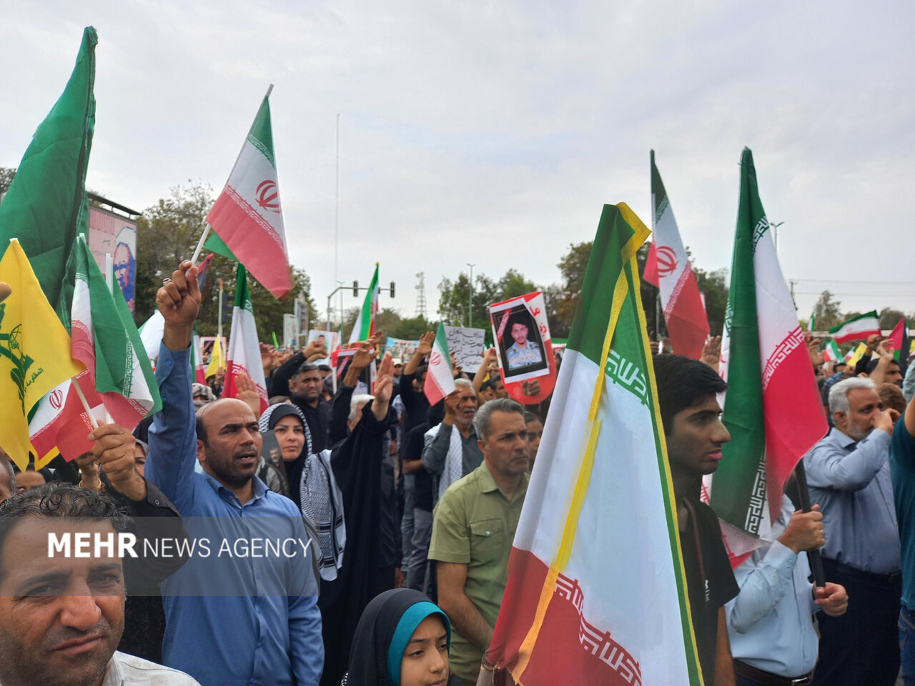 حرکت مردم بندرعباس به سوی راهپیمایی روز قدس