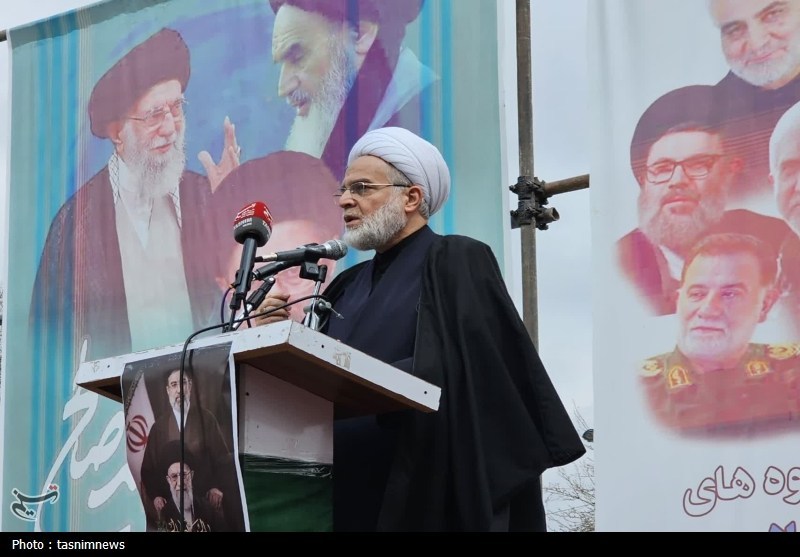ایران قبله‌گاه آزادی‌خواهان جهان است/جنگ تا تنبیه متجاوزان ادامه یابد