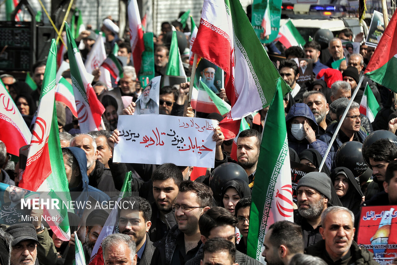 حجت‌الاسلام روحانی: روز قدس یادگار امام امت هویت فلسطین است