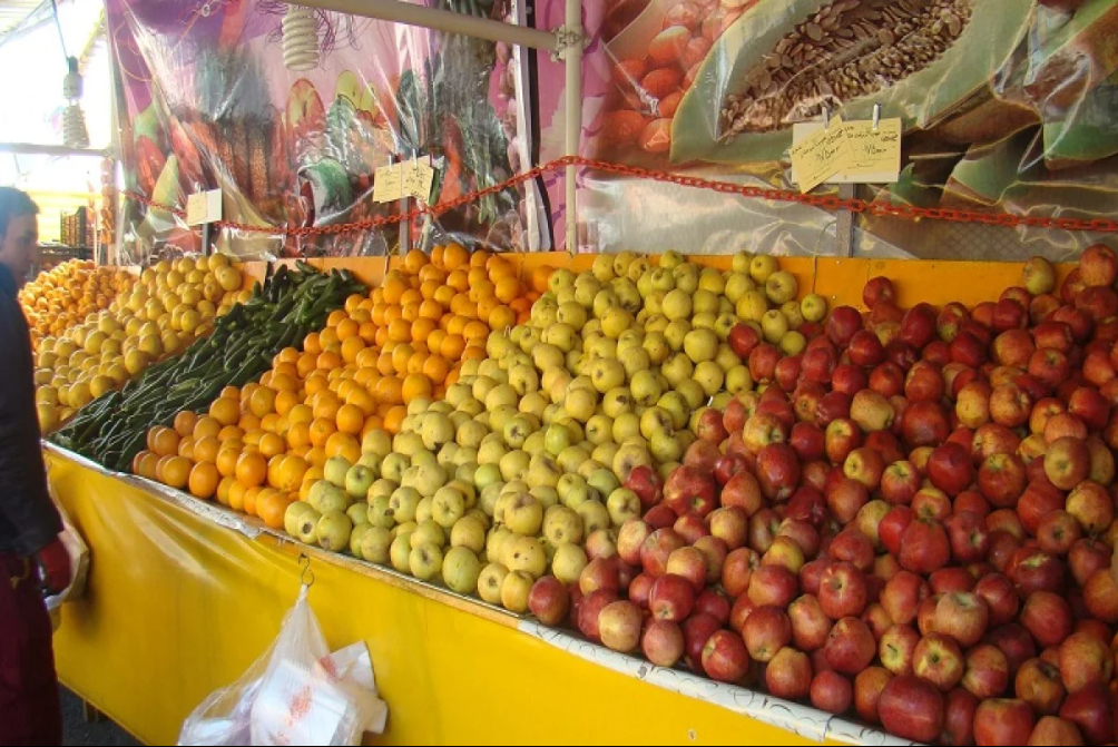 آغاز توزیع گسترده میوه شب عید