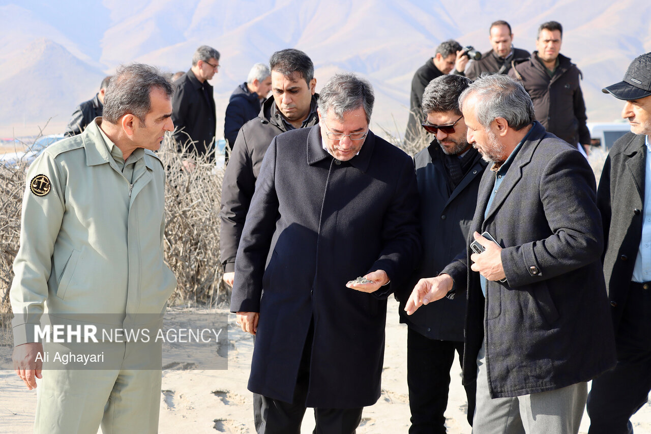 بازدید دبیرکارگروه ملی نجات دریاچه ارومیه از طرح های احیای دریاچه