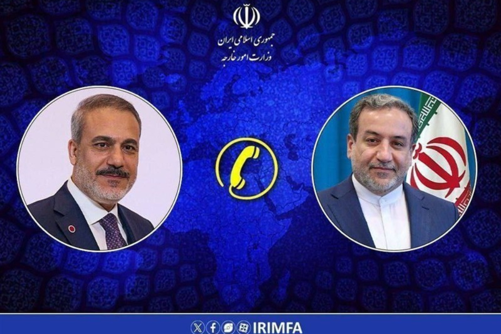 عراقچی: ایران و عمان مسیر تردد ایمن کشتی‌ها از هرمز را نهایی می‌کنند