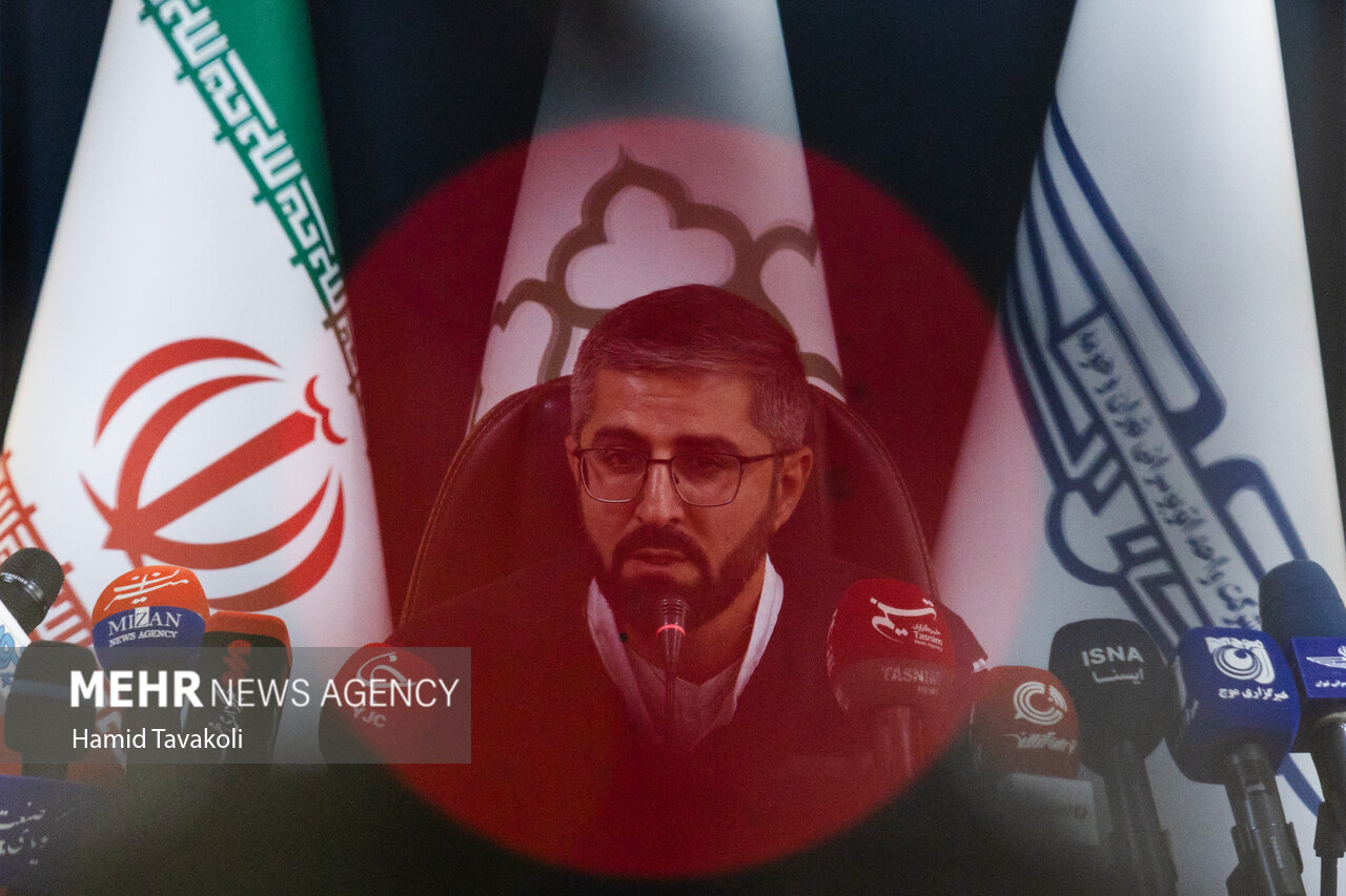 نشست خبری مدیرعامل شرکت واحد اتوبوسرانی