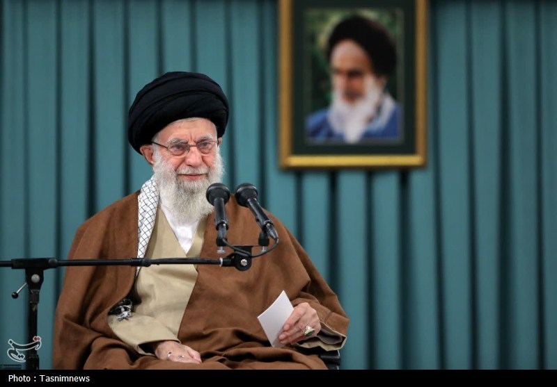 ایران ابهت پوشالی ابرقدرت‌ها را به چالش کشید