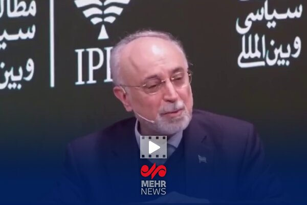 وزیر سابق امور خارجه: نشان شیر و خورشید متعلق به جمهوری اسلامی ایران است