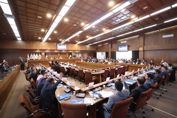 انتخابات کم رونق برای فدراسیون ورزش های آبی/ کار آسان رئیس 12 ساله