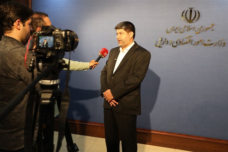 زمانیان: مقررات اقتصادی متناسب با کنش دشمن در حال بازنگری است