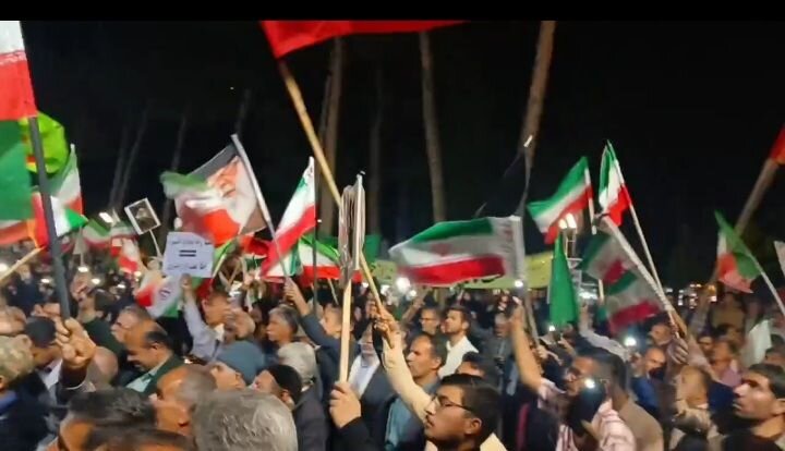 مردم مبعوث شده خلیل آباد در خیابان ها