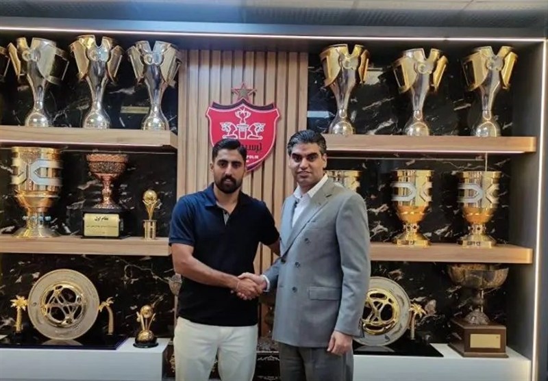 لطیفی‌فر به پرسپولیس پیوست/ کاظمیان فسخ کرد