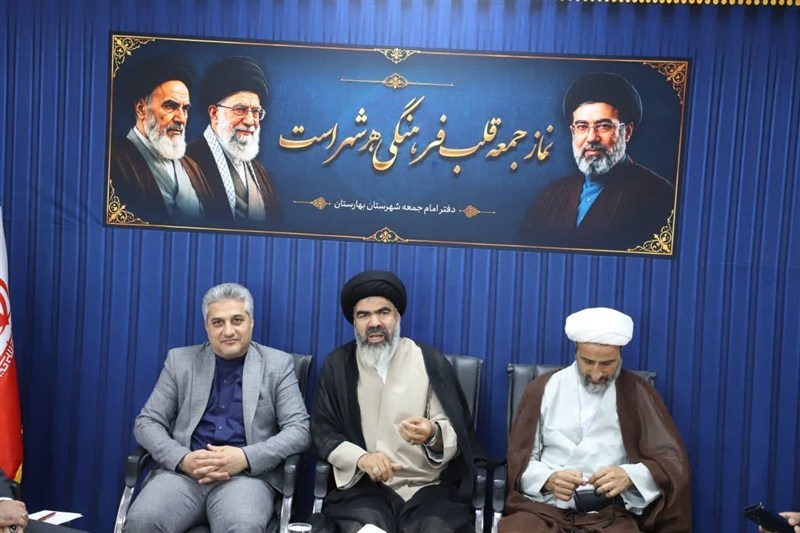 تأکید امام‌جمعه بهارستان بر نهادینه‌سازی انضباط اجتماعی