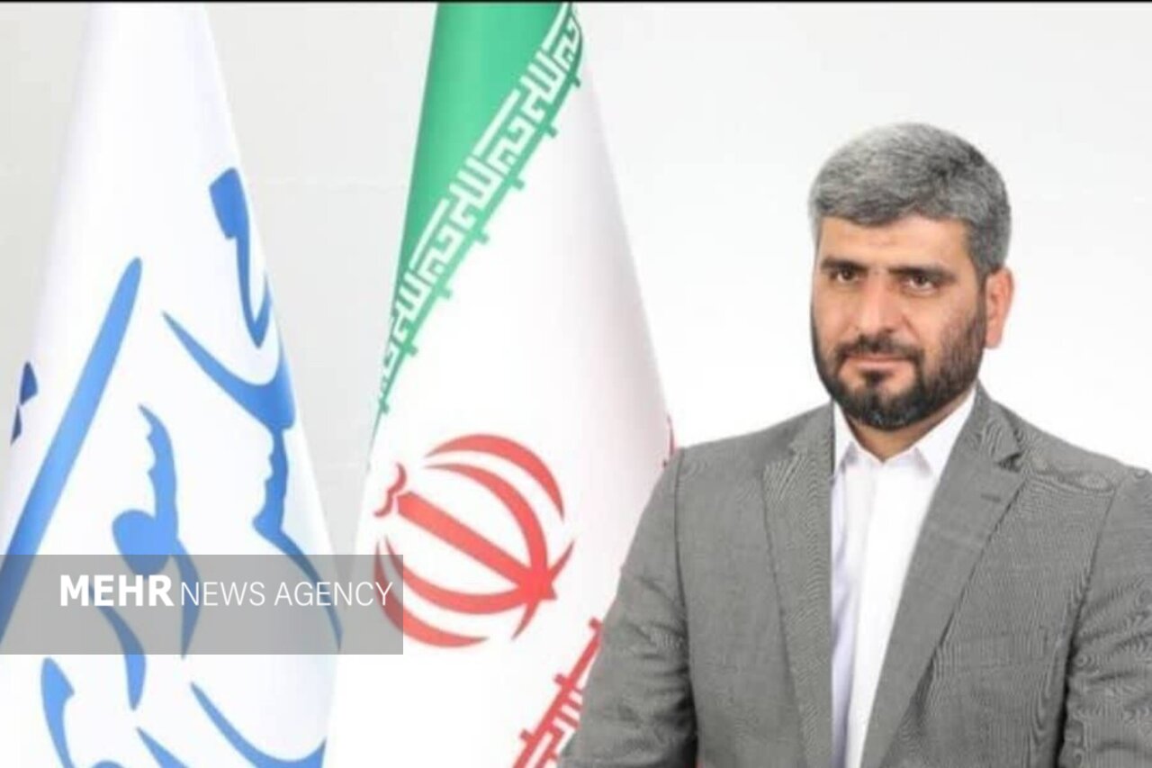 خزایی: پایگاه‌های آمریکا منهدم شد و ناوهایش فرار کردند