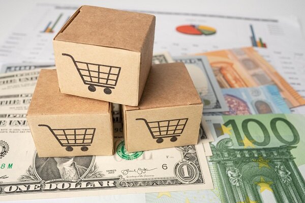 رونق بازار ارز تجاری؛ 215 میلیون دلار انواع ارز در یک روز معامله شد