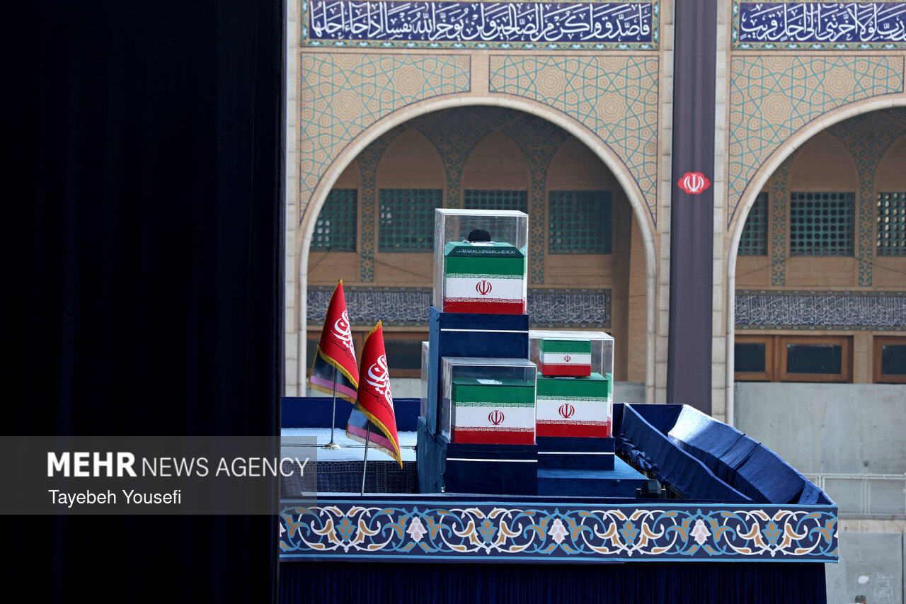 وداع با رهبر شهید انقلاب در مصلای تهران - ۱۷