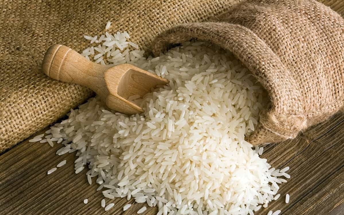 توزیع ۲۲ تن برنج و شکر در نکا