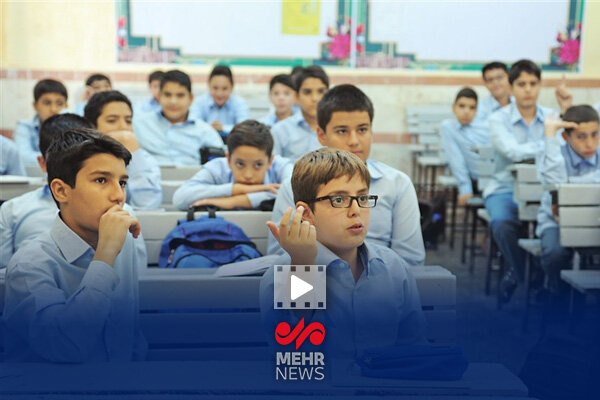 تفاوت معنادار کیفیت آموزش حضوری و مجازی در مقطع ابتدایی