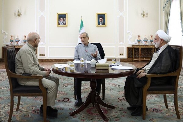 برگزاری نشست سران قوا به میزبانی پزشکیان