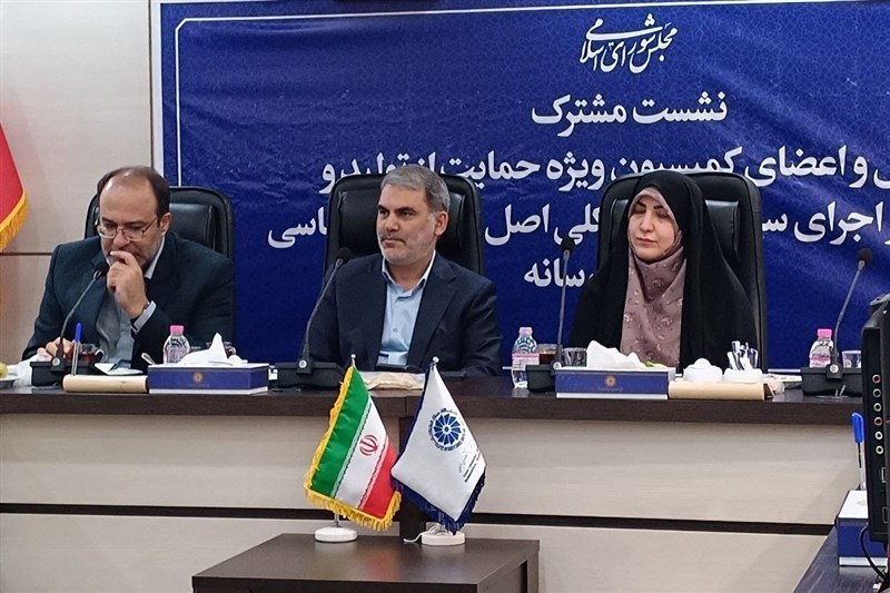 زنگنه: تحقق درآمدهای نفتی از 57 درصد در سال گذشته به 85 درصد رسید