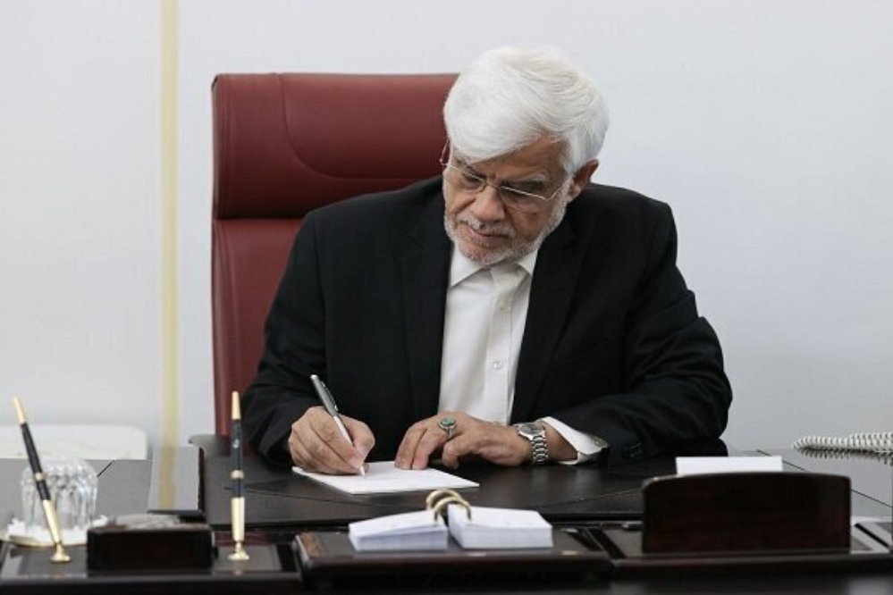 عارف: سپاه بازوی مقتدر ایران در عبور از بحران‌هاست