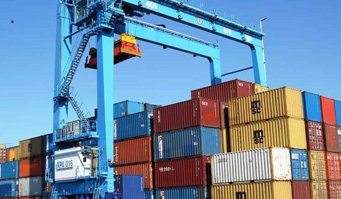 واردات قطعی 2.2 میلیارد دلار کالا طی 2 هفته اخیر