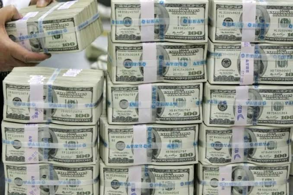 پیش بینی قیمت دلار فردا سه شنبه 20 مرداد/ کانال جدید در انتظار بازار