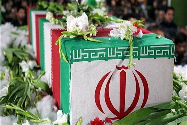 تشییع پیکر سه شهید خانواده محیط‌بان در حاجی‌آباد