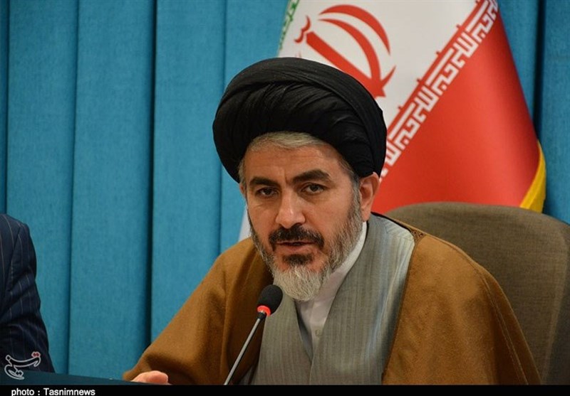 حضور در مراسم تشییع رهبر شهید دشمنان را دچار یاس و ناامیدی کرد