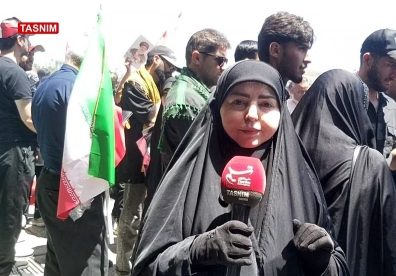 گزارش وبسایت عربی تسنیم از مراسم بدرقه رهبر شهید انقلاب در مشهد مقدس